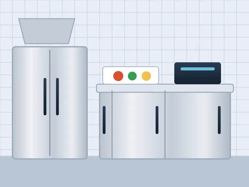 Cocina de restaurante con equipos de frío instalados